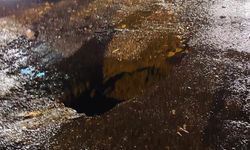 Siirt’te sağanak yağış sonrası yol çöktü