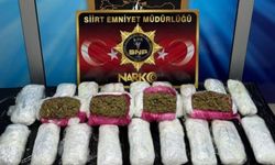 Siirt’te uyuşturucu operasyonu: 9 kilo 700 gram esrar ele geçirildi