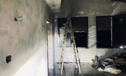 Yahudi çeteler Kalkilya'da Filistinlilere ait ziraî depoyu ateşe verdi