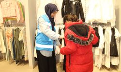 Yetimler Vakfı’ndan Diyarbakır’da yetim çocuklara bayramlık desteği