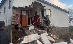 Ağrı'da ki depremde hasarın boyutu kameralara yansıdı