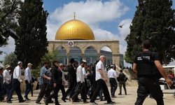 Aksa'nın saygınlığına doğrudan saldırı: İşgalcilerden Yahudileştirme çabası