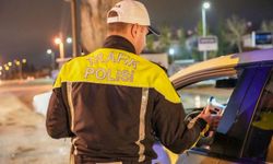 Antalya'da 10 bin 765 sürücüye trafik cezası kesildi
