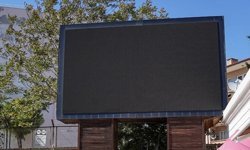 Antalya'da reklam panosunda ceset bulundu