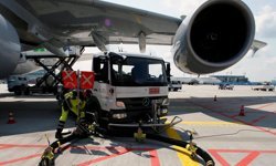 Avrupa'da jet yakıtı krizi nedeniyle havacılık sektöründe alarm: Uçuşlar peş peşe iptal ediliyor