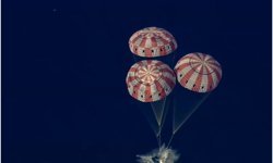 Ay yörüngesine yapılan insanlı uçuş tamamlandı