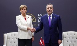 Bakan Fidan, ADF kapsamında Letonyalı mevkidaşı Braze ile görüştü