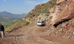 Batman'da heyelan nedeniyle kapanan grup yolu ulaşıma açıldı