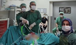 Bingöl Devlet Hastanesi'nde bir ilk: Hastalar dikiş izi kalmadan sağlığına kavuşuyor.