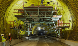 Buca Onat Tüneli'nde sona yaklaşıldı