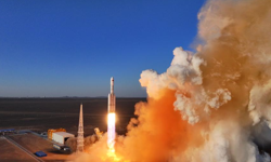 Çin'de Licien-1 roketiyle 8 uydu yörüngeye gönderildi