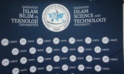 Doç. Dr. Atik: Yapay zekada risk, teknolojinin kendisinden ziyade kontrol ve yönetişim eksikliğidir