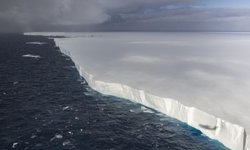 Dünyanın en büyük buzdağı olan A23a tamamen parçalandı