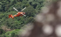 Endonezya'da kayıp helikopteri arama çalışmaları devam ediyor
