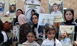 Filistinli Esirler Günü'nde ağır tablo: Tutsaklara yönelik ihlaller artıyor