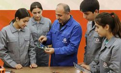 "Geleceğim Meslekte" uygulamasıyla 100 bini aşkın öğrenciye destek sağlandı