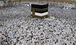 Hac öncesi Mekke'ye girişler izne bağlandı
