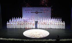 Hafızlıklarını tamamlayan 75 genç kız icazetlerini aldı