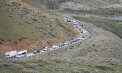 Hakkari-Van kara yolu 1 gün süreliğine yeniden trafiğe kapatıldı