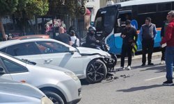 İzmir'de maddi hasarlı zincirleme kaza