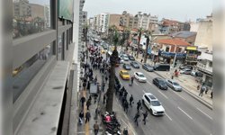 İzmir'de öğretmenlerden şiddete karşı grev