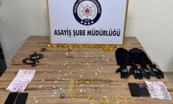 Manisa'da kuyumcu soygunu: 4 şüpheliden 3'ü tutuklandı