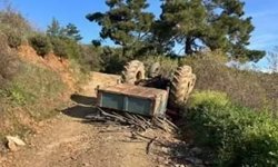 Manisa'da traktör devrildi: Aynı aileden 3 kişi hayatını kaybetti