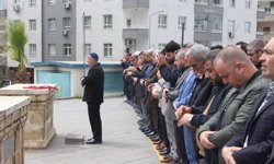 Mardin'de okulda hayatını kaybedenler için gıyabi cenaze namazı kılındı