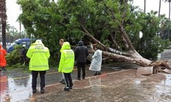 Meteorolojiden kuvvetli yağış, fırtına, don ve çığ uyarısı