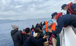 Muğla açıklarında 30 düzensiz göçmen kurtarıldı