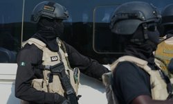 Nijerya'da yolcu otobüsüne silahlı saldırı: 14 öğrenci kaçırıldı