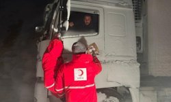 Olumsuz hava koşulları nedeni ile Tendürek Geçidi'nde ulaşımı aksıyor