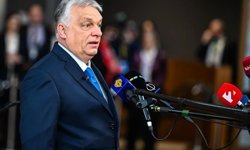 Orban, partisinin liderliğinden istifasını sundu