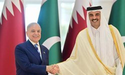 Pakistan Başbakanı Şerif, Katar'da