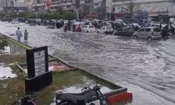 Pakistan'da sel: 25 ölü