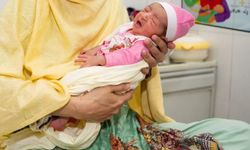 Pakistan'ın, yeni doğanlar arasında maymun çiçeği tespit edildi