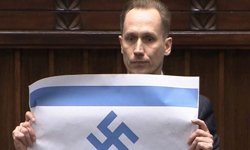 Polonya Parlamentosu'nda Nazi sembollü bayrak krizi