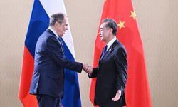 Rusya ve Çin dışişleri bakanları Orta Doğu’daki savaşı görüştü