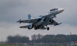Rusya'ya ait Su-30 savaş uçağı düştü