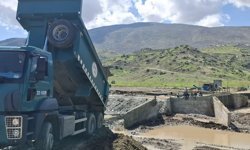 Siirt'te taşkın riski sürüyor: Dere yatağında müdahale devam ediyor