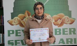 Siyer-i Nebi Yarışması'nda Gaziantep'te umre kazanan yarışmacı ödülünü aldı