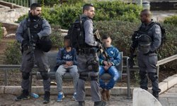 Siyonistlerden, esir alınan Filistinli çocuklara insanlık dışı işkence ve cinsel saldırı