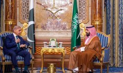 Suudi Prensi ile Pakistan Başbakanı görüştü