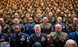 Trump ile generaller arasında büyüyen çatışma: Orduya güven sorunu mu var?