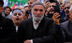 Van'da Mevlid-i Nebi buluşması: Peygamber sevgisi gözyaşlarına dönüştü