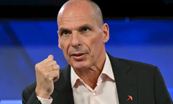 Varoufakis'ten Yunanistan'a Sumud Filosu tepkisi: Ya işbirlikçi ya aciz
