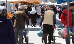 Vatandaşlar: Eskiden dolu poşetle dönerdik şimdi yarım poşet bile zor