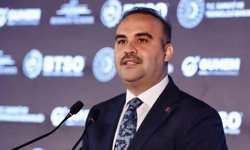 Bakan Kacır'dan girişimcilere küresel etkinlik çağrısı