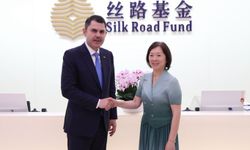 Bakan Kurum, İpek Yolu Fonu Yönetim Kurulu Başkanı Zhu Jun ile görüştü