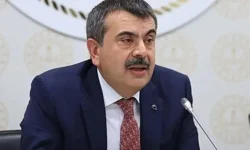 Bakan Tekin'den eğitimde yeni adımlar: Okul güvenliği, ara tatil ve süre tartışması